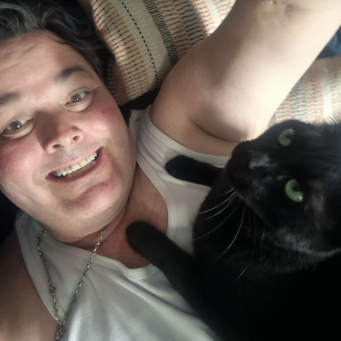 Cat Guy Keeps Kitties Safe And Sound photo 2