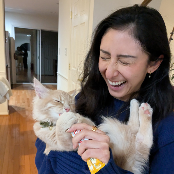 Amazing Chin Scratches Guaranteed photo 3