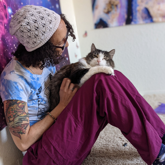 Experienced Cat Sitter And Nurse photo 3
