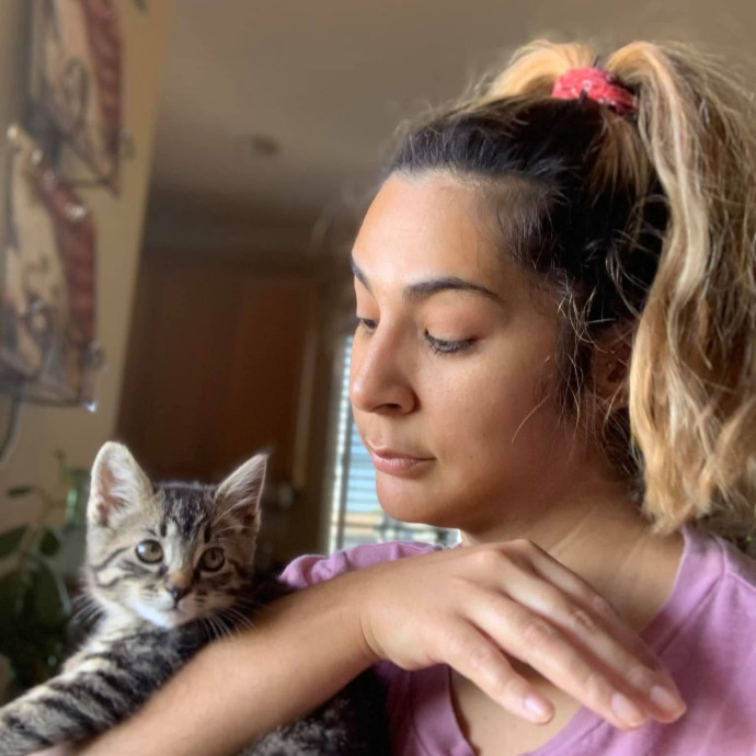 Iso Cat Sitter Book Me Today photo 2