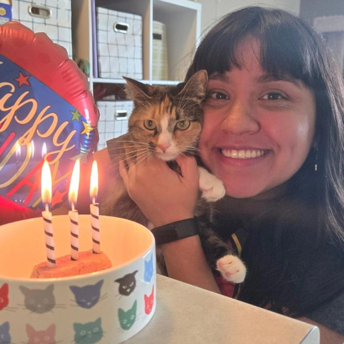 Bilingual Vet Assistant  Pet Sitter
