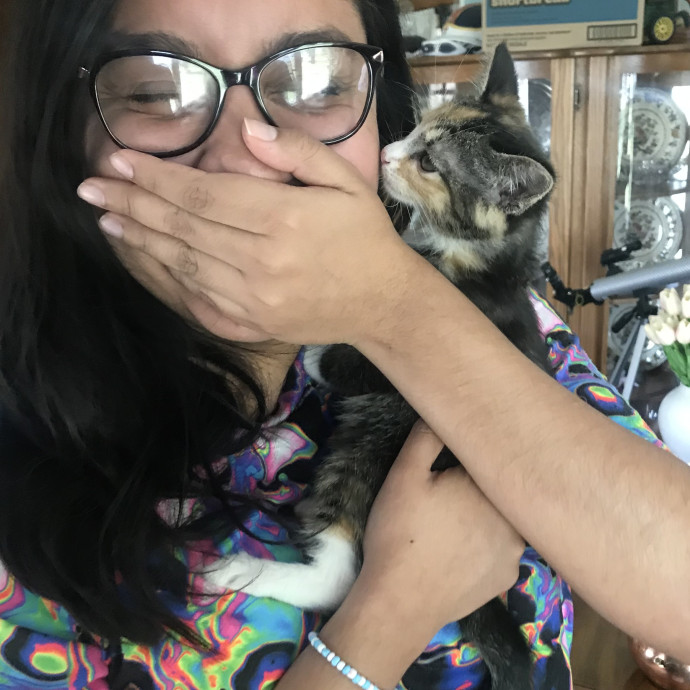 Bilingual Vet Assistant  Pet Sitter photo 2