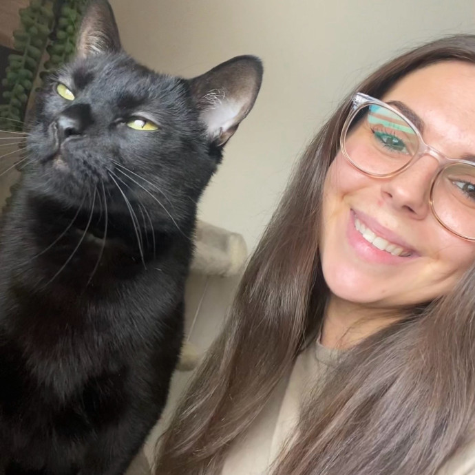 Loving  Reliable Cat Sitter  Meds Pro