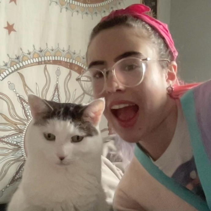 Lifelong Cat Lover  Experienced Sitter photo 3