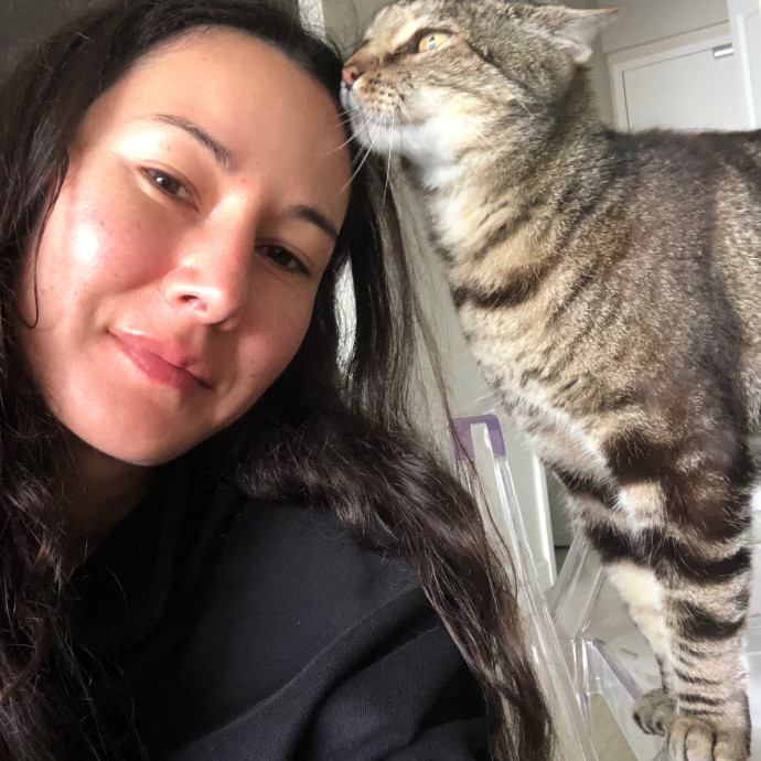 Loving Cat Aunty