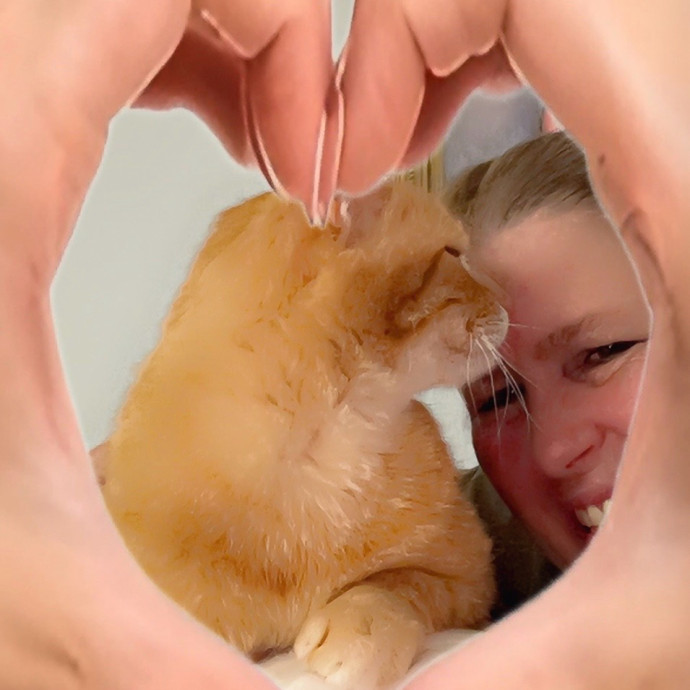 Sitter In Miami Who Adores Cats photo 3