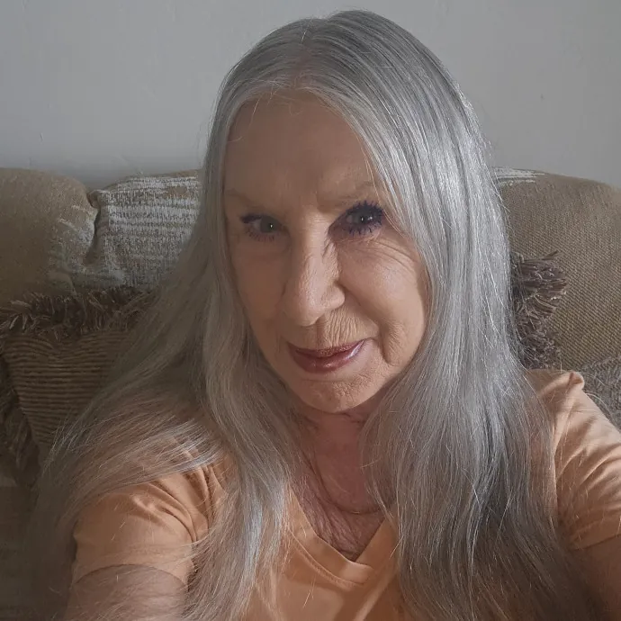 Linda O.