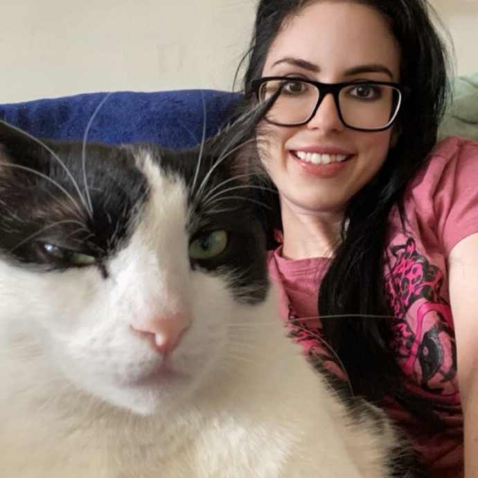 Iris The Cat Sitter