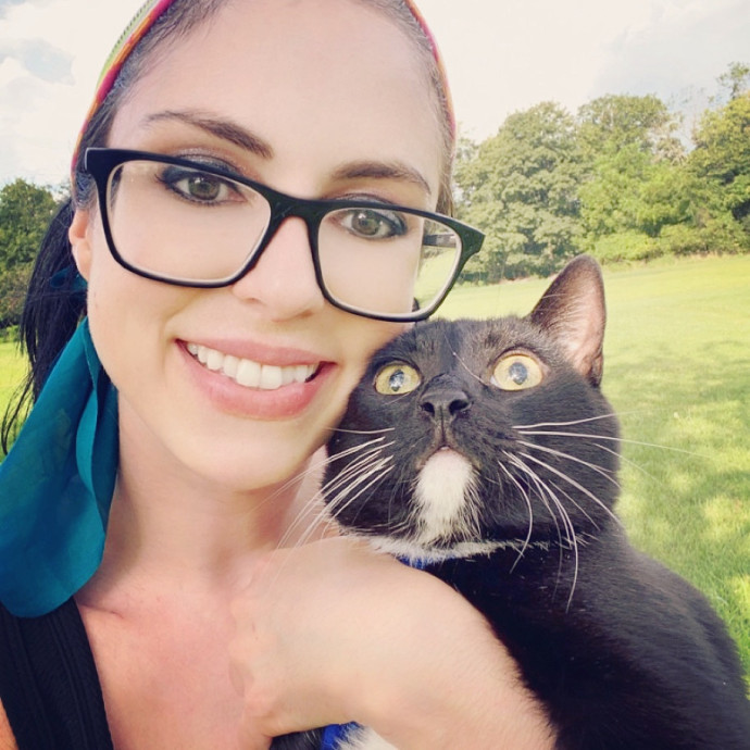 Iris The Cat Sitter