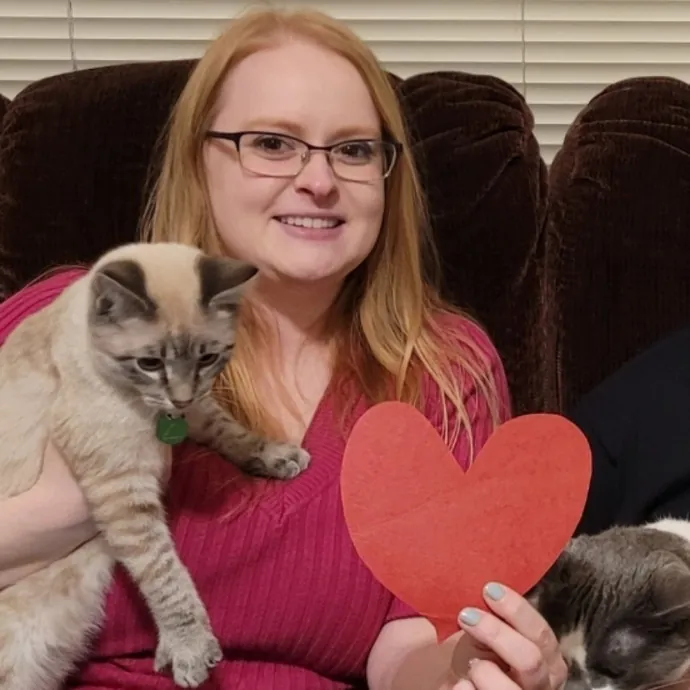 Certified Cat Sitter With 17 Years Exp