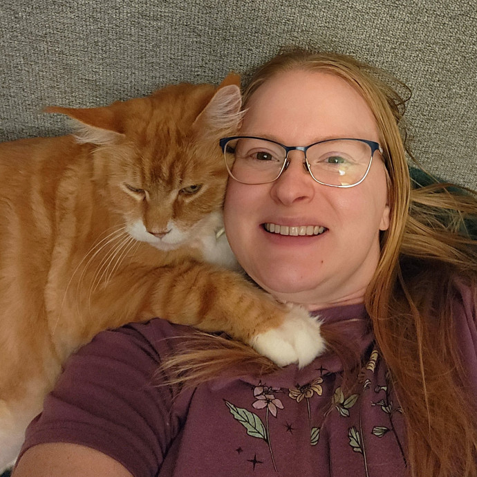 Certified Cat Sitter With 17 Years Exp photo 2