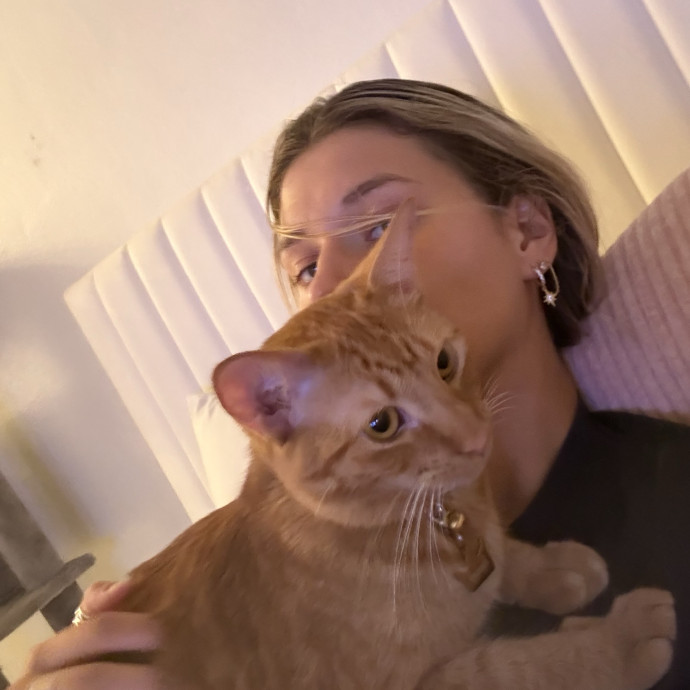 Reliable And Loving Cat Sitter