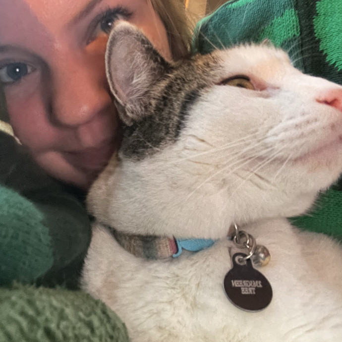 Reliable Recently Graduated Bend Catsitter