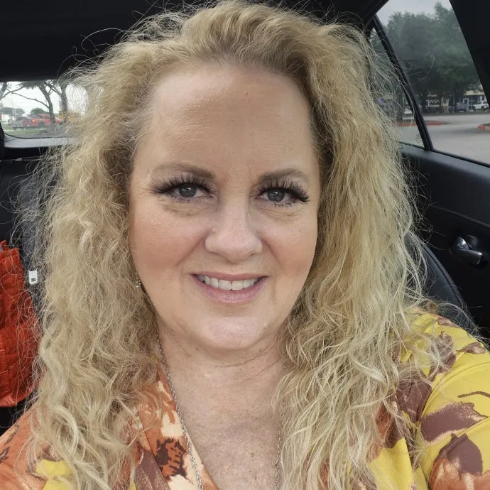 Shelley W.
