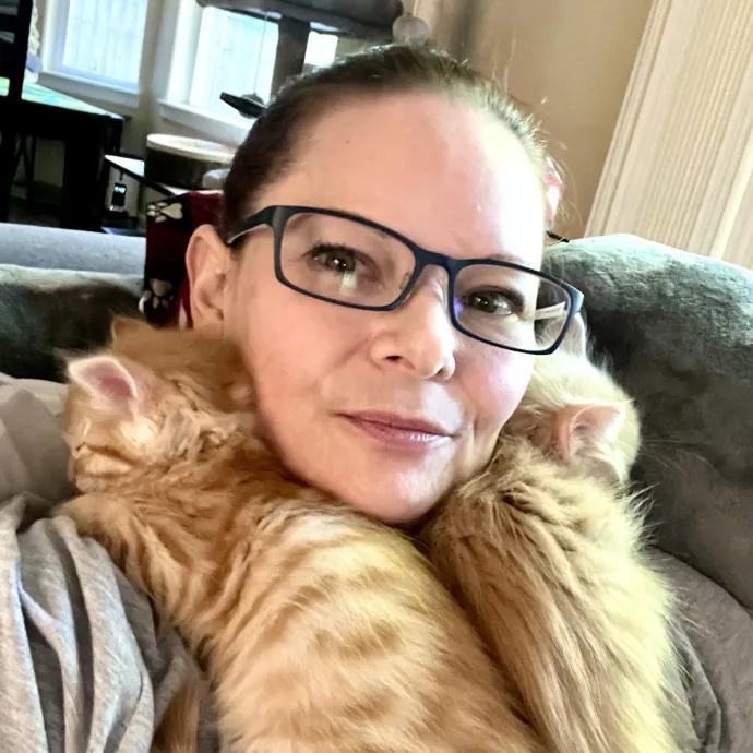 Experienced Kitty Foster Mama