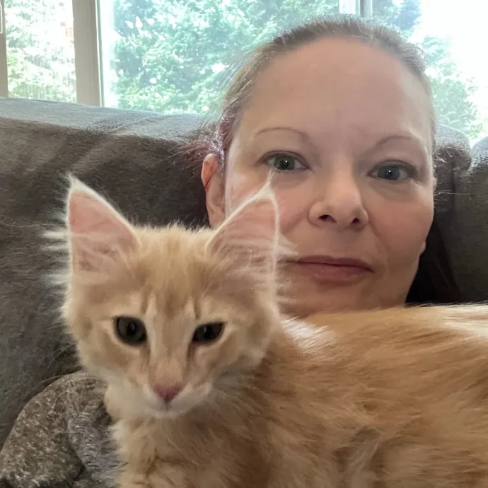 Experienced Kitty Foster Mama