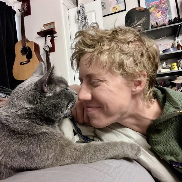 Calm Caring Sitter For Every Cat