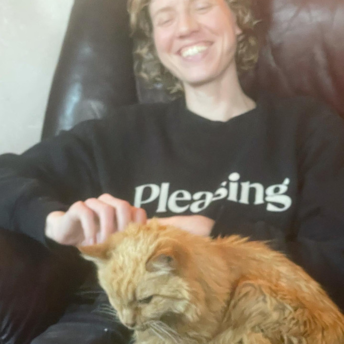 Calm Caring Sitter For Every Cat