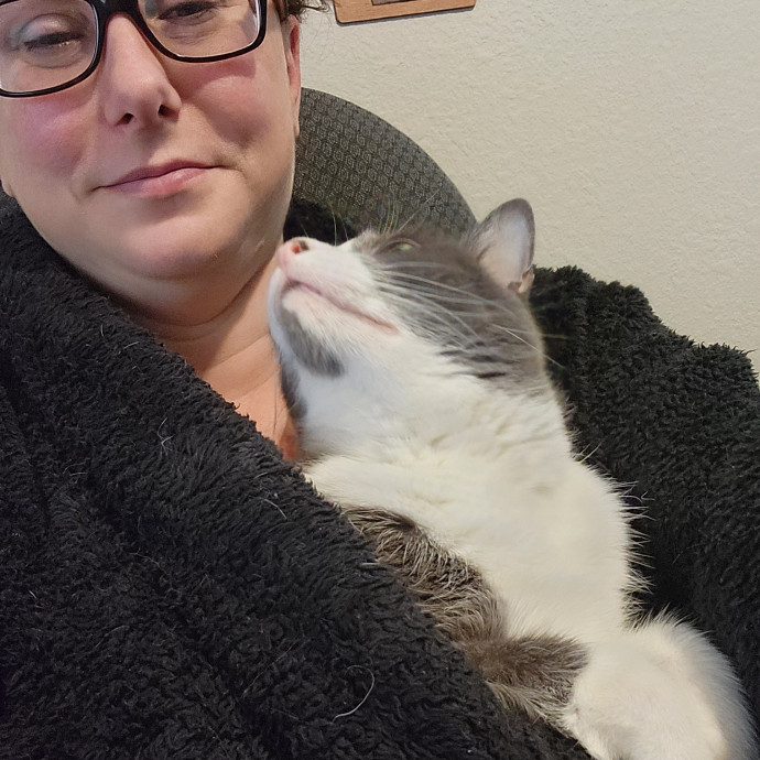 Diabetic Cat Mom With A Big Heart photo 3