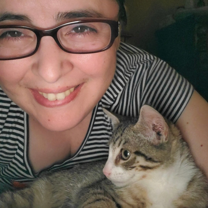 Loving Cat Care - Cuddles  Play