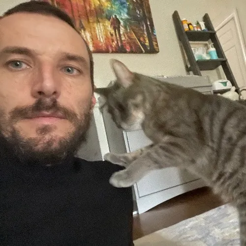 Rob The Expurrt Cat Sitter