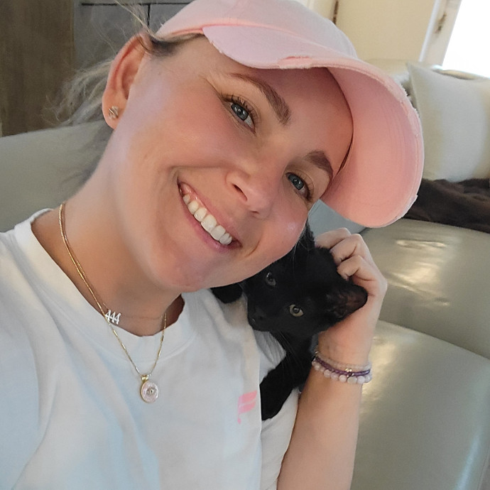 Cat Lady Lacey photo 3