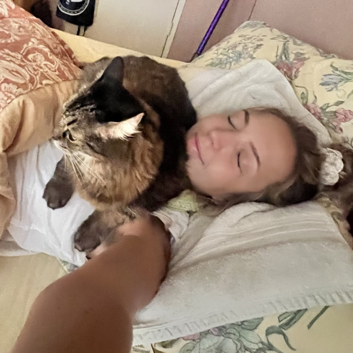 Loving  Attentive Cat Sitter