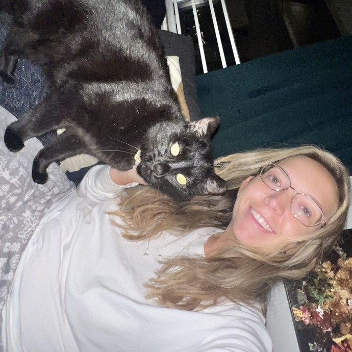 Loving  Attentive Cat Sitter