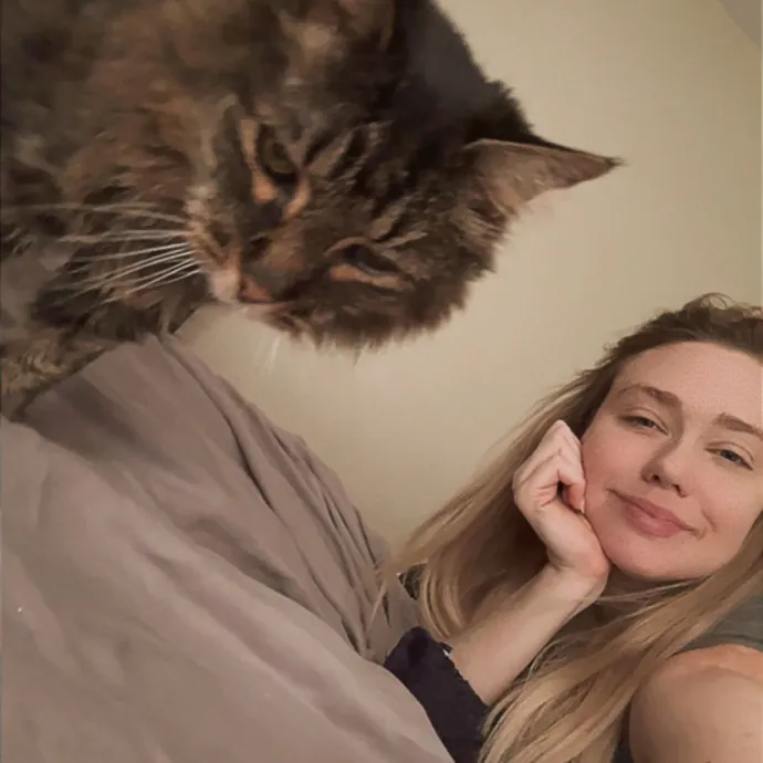 Kat M.