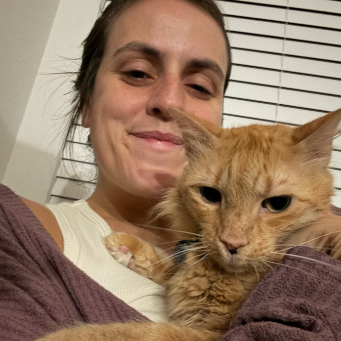 Cat Care Extraordinaire - Carly
