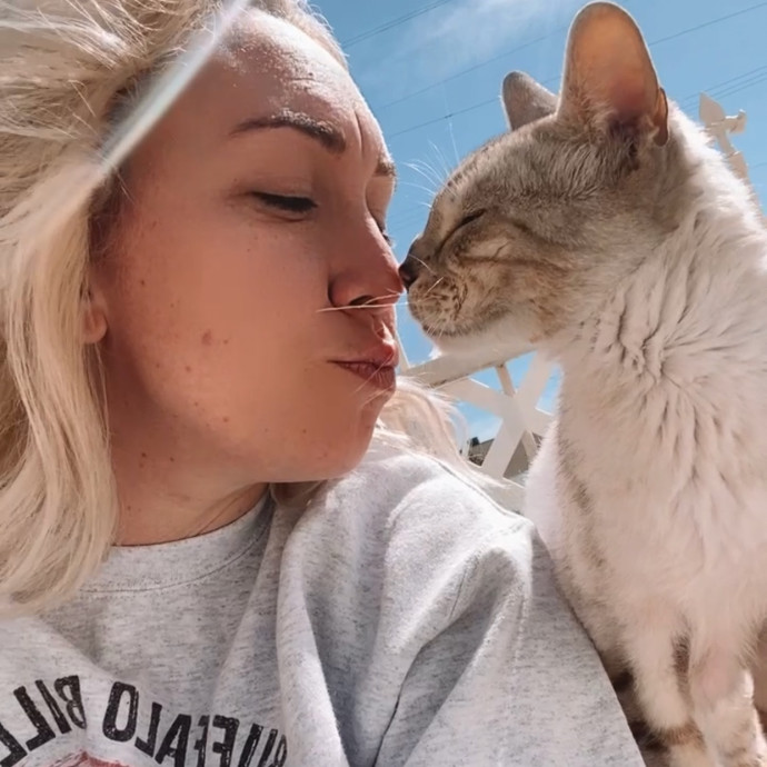 Thee Cat Lady