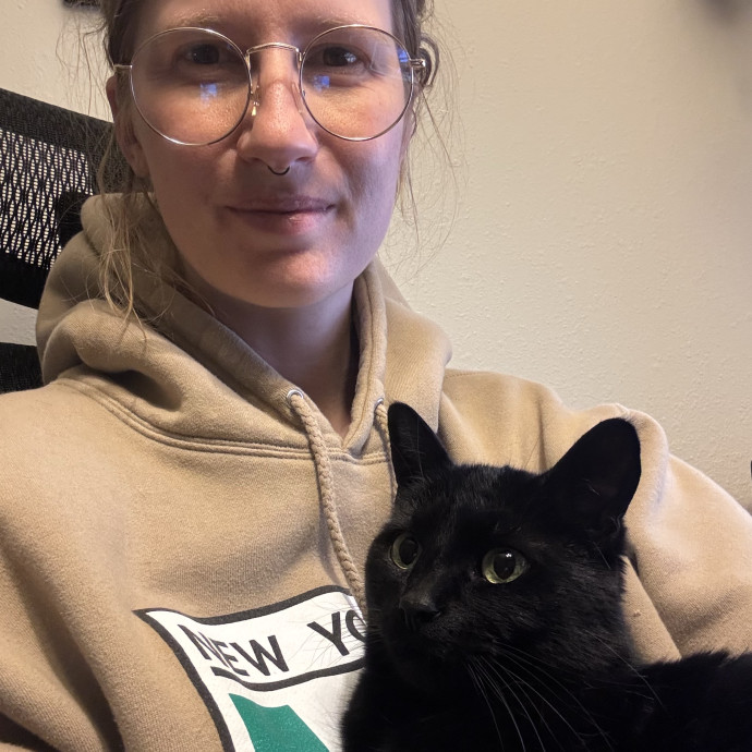 Nellie The Kitty Lover