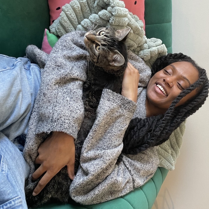 Your Fav Cat Auntie