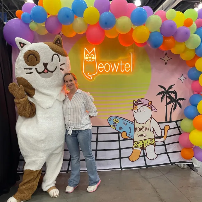 Voila' Cat Sitting By Helena