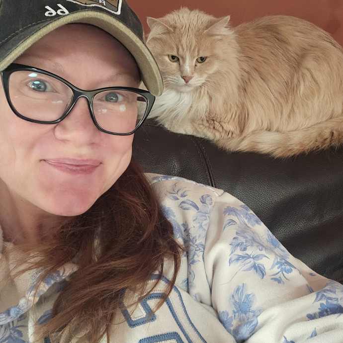 Cat Lover And Veterinarian Nurse photo 2
