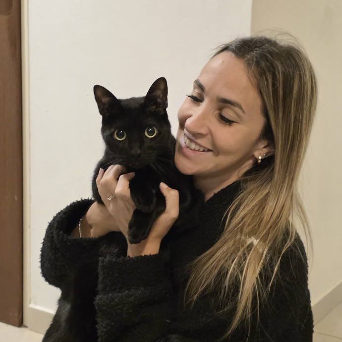Reliable Cat Sitter Who Truly Loves Cats photo 3