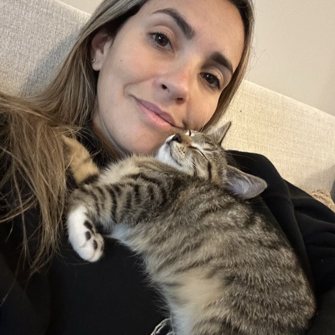 Reliable Cat Sitter Who Truly Loves Cats photo 2