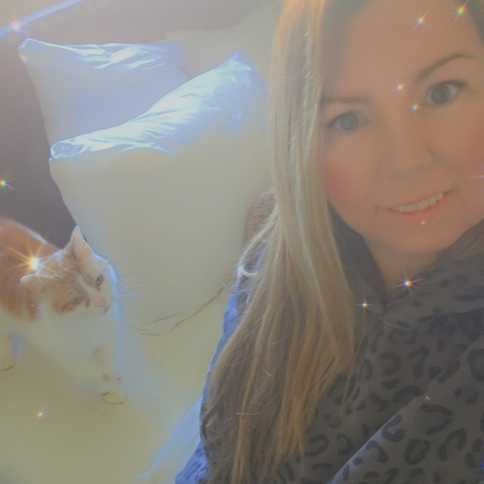 Cat Care Specialist  25 Yrs Experience