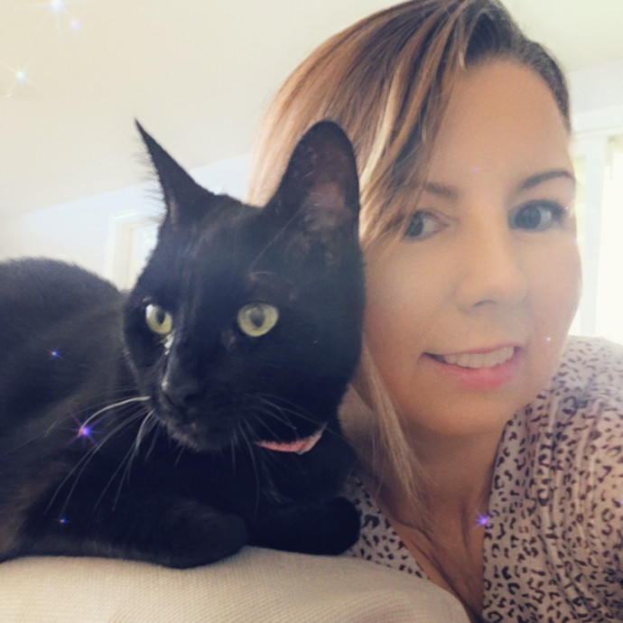 Cat Care Specialist  25 Yrs Experience