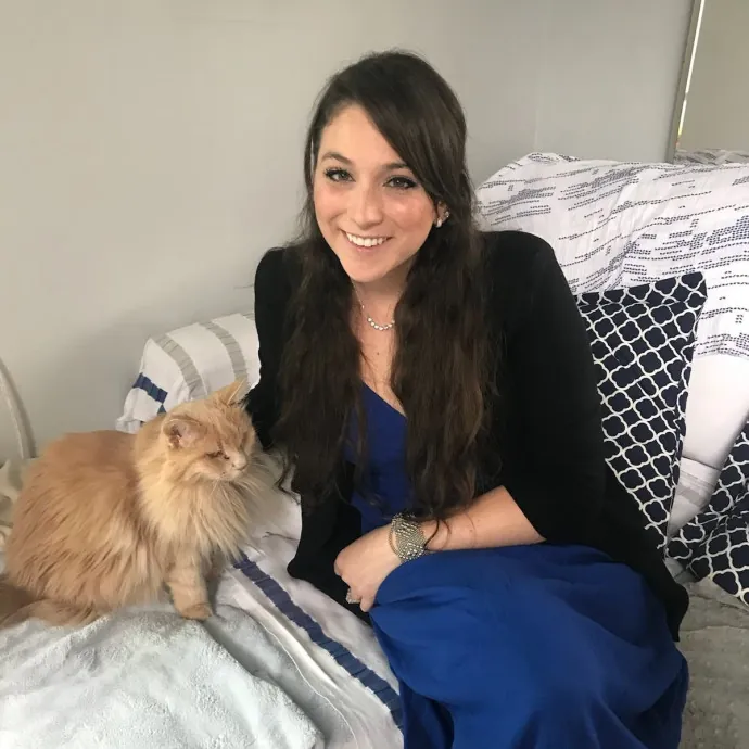 Caring Experienced Cat Lover