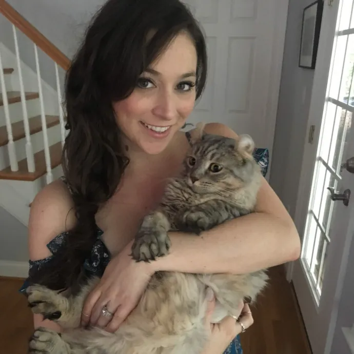 Caring Experienced Cat Lover