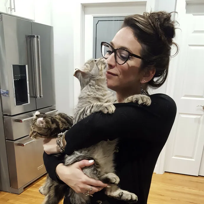 Caring Experienced Cat Lover