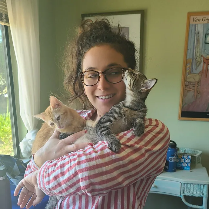 Caring Experienced Cat Lover photo 2