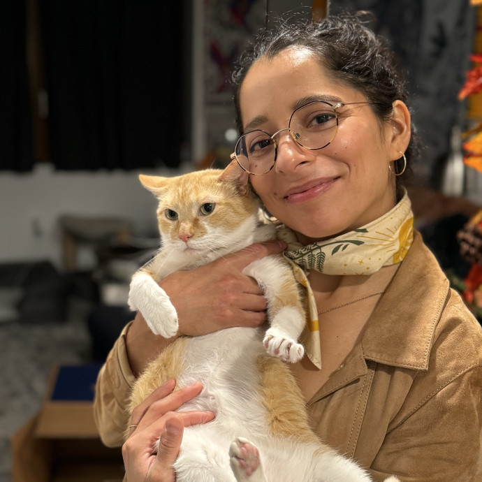 Former Zookeeper Turned Your Cat Sitter