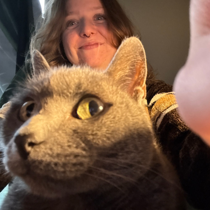 A Loving Detail-Oriented Cat Sitter