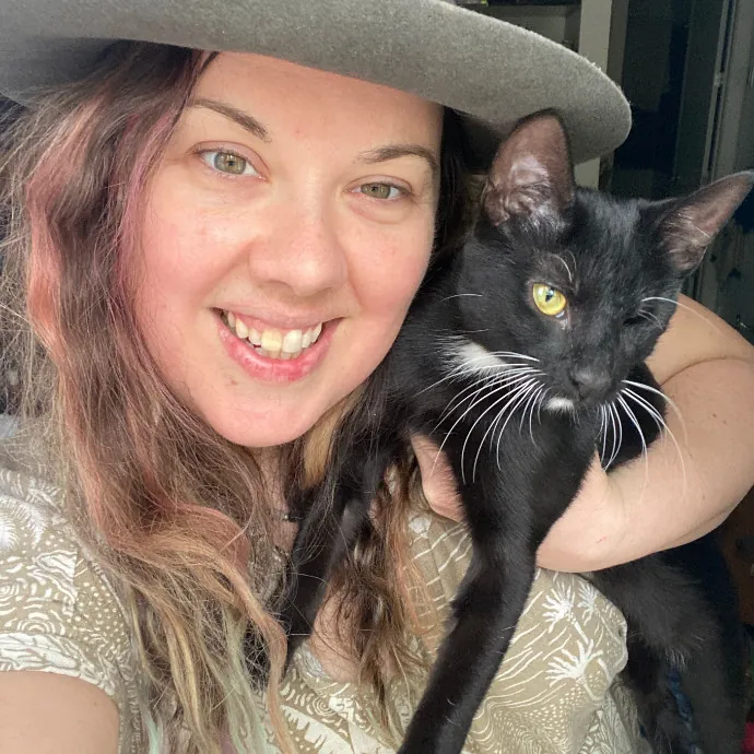 Friendly Reliable  Loving Cat Sitter photo 2