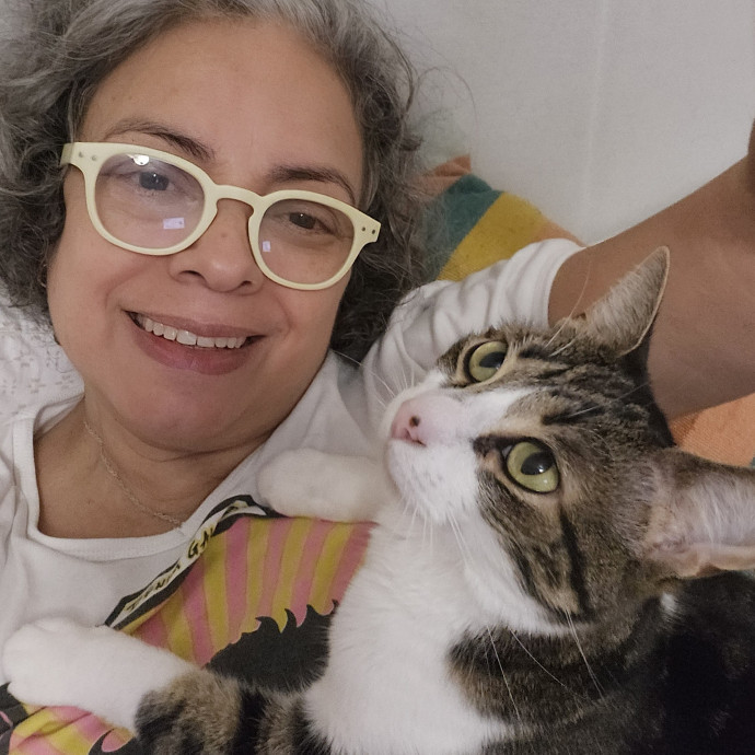 Loving  Experienced Cat Sitter photo 2