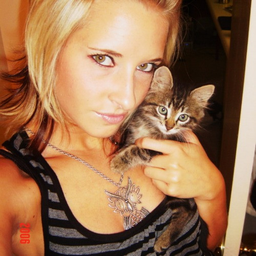 Amy The Cat Lady In Manhattan Beach