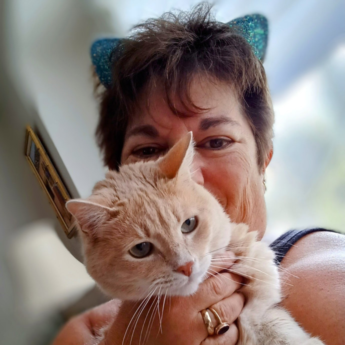 Purrfectly Pawsome Cat Sitter