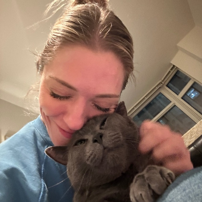 Floofy Friend For City Kitties
